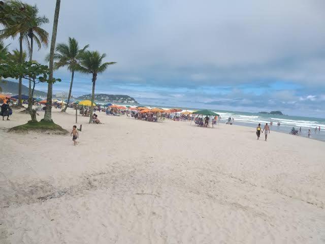Apto Aconchegante Pe Na Areia Guaruja Luaran gambar